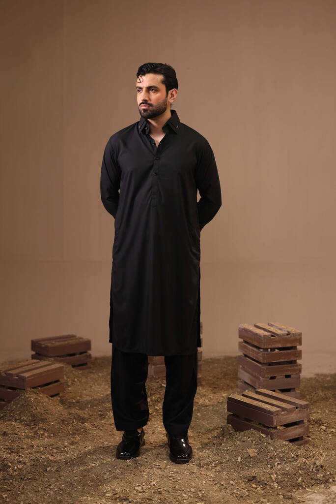 SEMI-FORMAL BLACK KAMEEZ SHALWAR
