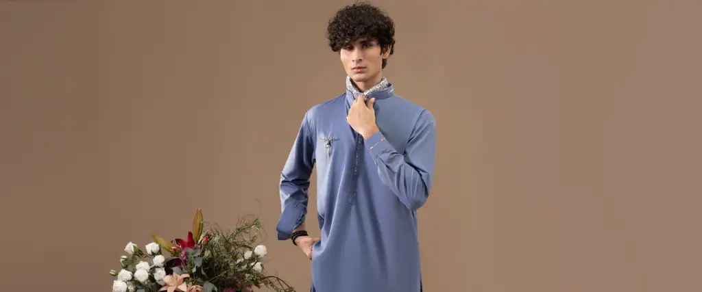 KURTA TROUSERS WITH EMBROIDED NECKLINE