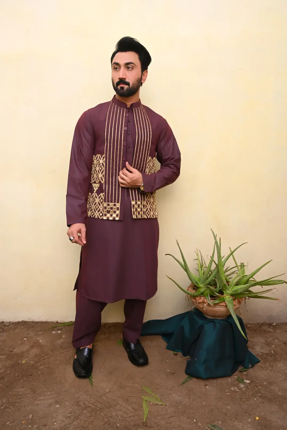 EMBELLISHED WAISTCOAT WITH SHALWAR KAMEEZ SET