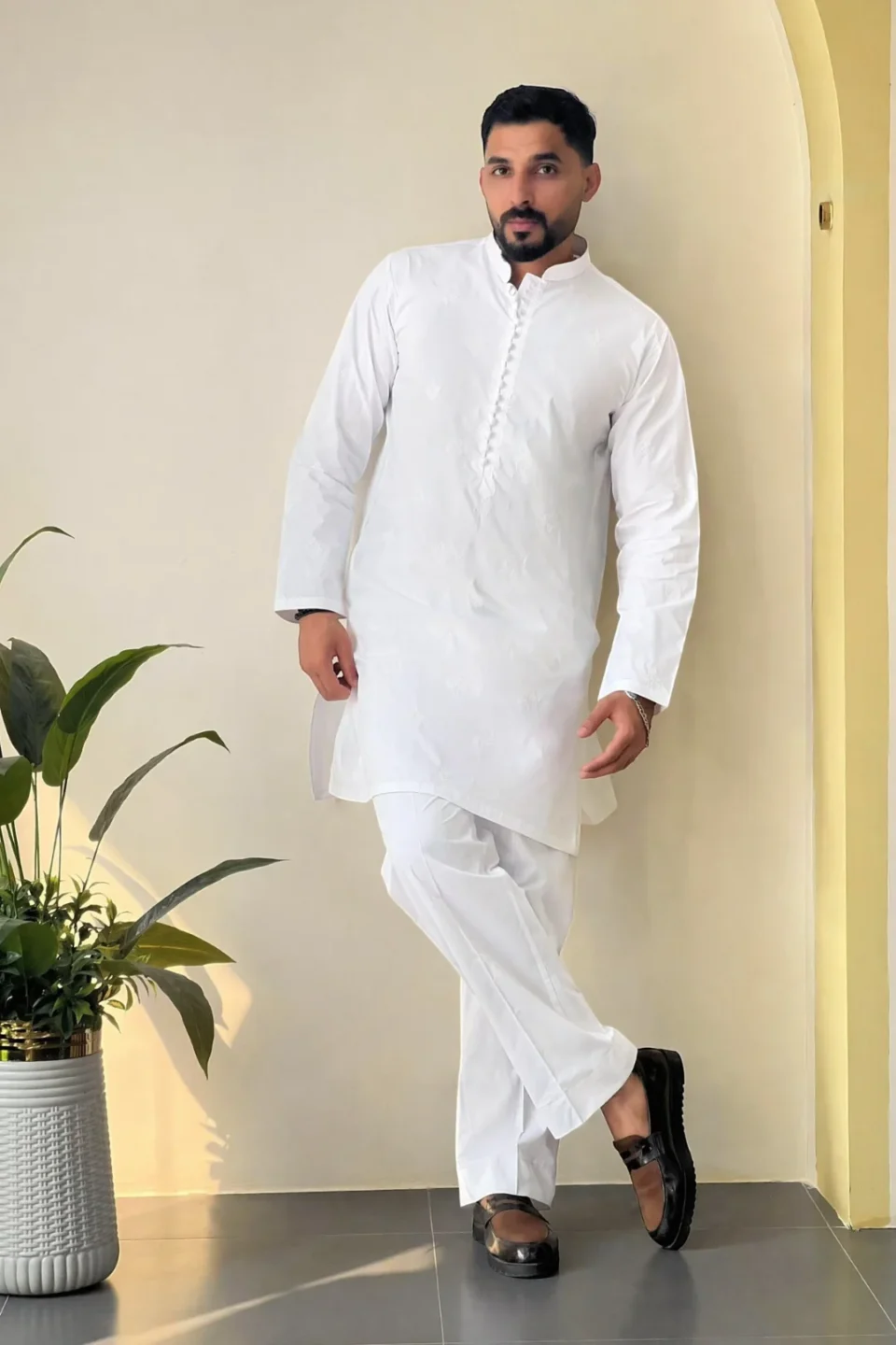 SUFAID EMBROIDED SUIT